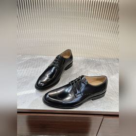 Dior Timeless Derby – это классическая элегантность. Изысканный в