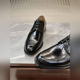 Dior Timeless Derby – это классическая элегантность. Изысканный в