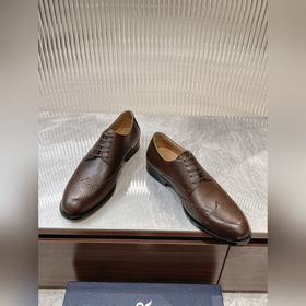 Dior Timeless Derby – это классическая элегантность. Изысканный в