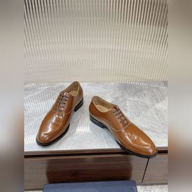 Обувь Dior Timeless Oxford воплощает классическую элегантность. И