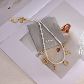 Новая коллекция ожерелий Dior в продаже. Невероятно красивые, ром