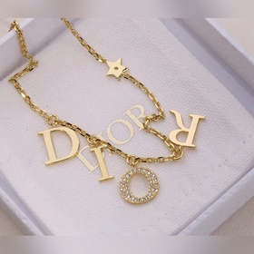 Dior буквальное ожерелье, необыкновенно красивое, романтичное, не