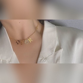 Dior буквальное ожерелье, необыкновенно красивое, романтичное, не