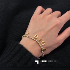 Dior 25 ранней весны, необычайно красивое и сверкающее ожерелье в