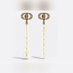 Цена ожерелья： 0 Цена браслета： 2300 Цена сережек： 2100 Dior 2
