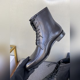 Эксклюзивная новинка осени-зимы： высокие кожаные ботинки Dior в с