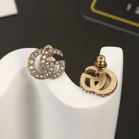 Gucci серьги. Элитные, созданы так, что хочется плакать от красот