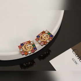Серьги Gucci из серии Double G с жемчугом и цветными бриллиантами