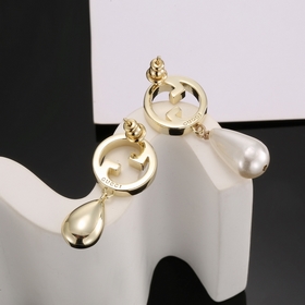 Gucci Асимметричные серьги-гвоздики. Высокое качество. Красота, о