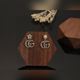 Gucci серьги. Элитные, созданы так, что хочется плакать от красот