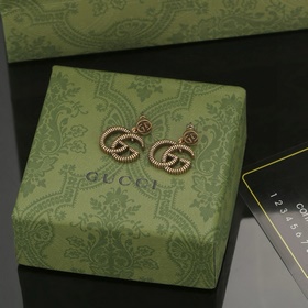 Gucci Серьги с двойным логотипом G. Высококачественный латунь, со