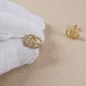 Серьги Gucci с буквами «GG» из золота и бриллиантамиз коллекции R