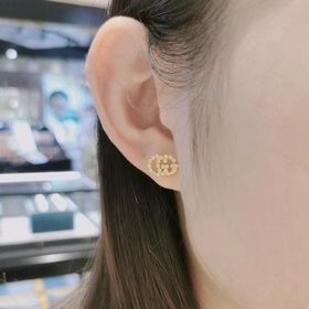 Серьги Gucci с буквами «GG» из золота и бриллиантамиз коллекции R