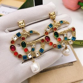 Новые серьги-гвоздики с цветными бриллиантами от Gucci. Очень кра