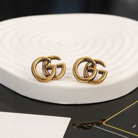 Gucci серьги высокого качества, созданные для того, чтобы выгляде