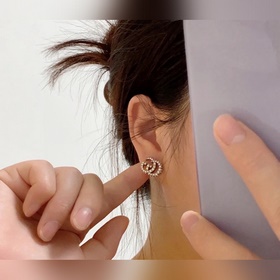 Gucci серьги. Элитные, созданы так, что хочется плакать от красот