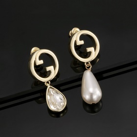 Gucci Асимметричные серьги-гвоздички. Высокое качество. Красота, 