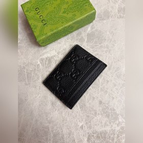 Новая серия GG Emblem из сверхмягкой кожи цвета лимонного цвета с