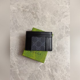 Новейшая модель GG Supreme от Gucci, изготовленная из высококачес