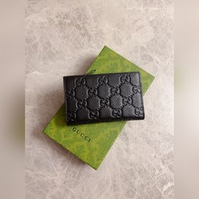 Новая серия GG Emblem с ультрамягким тиснением цвета лайк/кожаный
