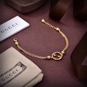 Новая модель браслета Gucci 2025. Модный аксессуар, который отлич