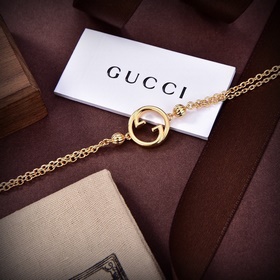 Новая модель браслета Gucci 2025. Модный аксессуар, который отлич