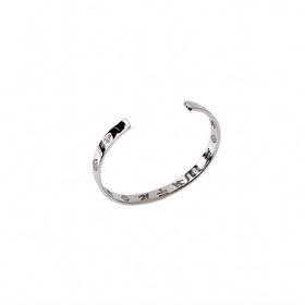 Браслеты GUCCI для влюбленных «Любовь без страха», такие же носят
