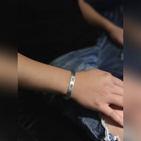 Gucci Браслет с гравировкой виде пчелы
