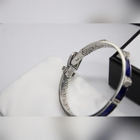Браслет Gucci с застежкой виде головы тигра Внутренний диаметр： 5