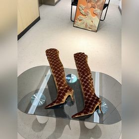 Ранневесенняя коллекция 2025 от GuCci： удивительные эластичные бо