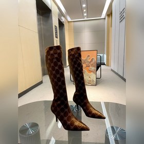 Ранневесенняя коллекция 2025 от GuCci： удивительные эластичные бо