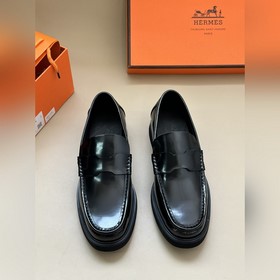 Высокое качество, аналогично официальному сайту Hermès. Оригиналь