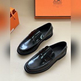 Высокое качество, аналогично официальному сайту Hermès. Оригиналь