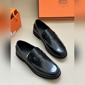 Высокое качество, аналогично официальному сайту Hermès. Оригиналь