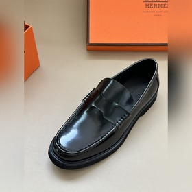 Высокое качество, аналогично официальному сайту Hermès. Оригиналь