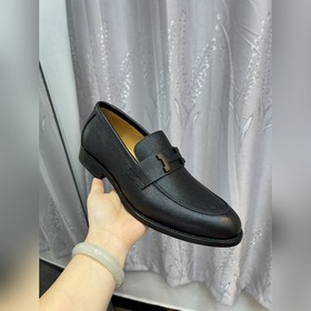 Hermes — официальный сайт с новыми моделями, соответствующими ори