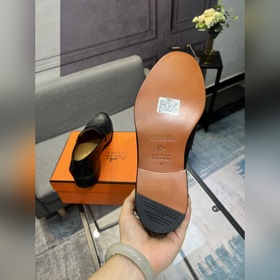 Hermes — официальный сайт с новыми моделями, соответствующими ори