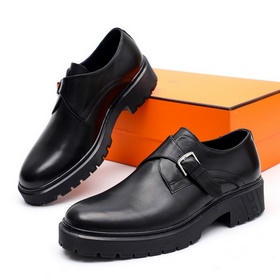 Оригинальные мокасины (Hermès HEPMES) сочетают в себе новый дизай