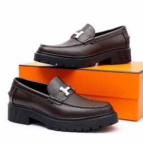Оригинальные мокасины (Hermès HEPMES) сочетают в себе новый дизай