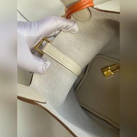 В наличии： корзина для продуктов 18 см, импортная кожа TC, молочн