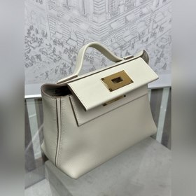 В наличии 2424mini 21 см evercolor, кожа swift, молочный белый, р