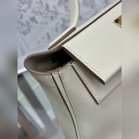 В наличии 2424mini 21 см evercolor, кожа swift, молочный белый, р