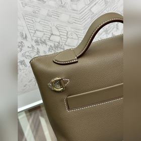 В наличии 2424mini 21 см evercolor, кожа swift, слоновая кость, р