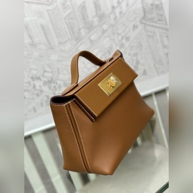 В наличии 2424mini 21 см evercolor, кожа swift, золотисто-коричне