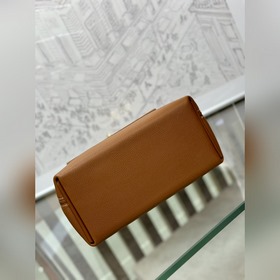 В наличии 2424mini 21 см evercolor, кожа swift, золотисто-коричне