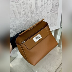 В наличии 2424mini 21 см evercolor, кожа swift, золотисто-коричне