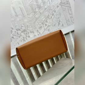 В наличии 2424mini 21 см evercolor, кожа swift, золотисто-коричне