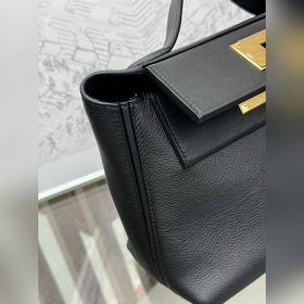 В наличии 2424mini 21 см evercolor, кожа swift, черный, ручная пр