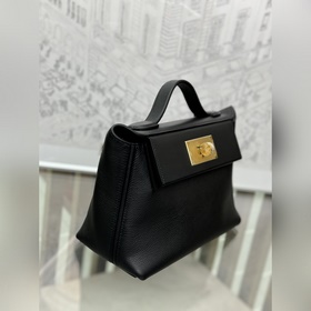В наличии 2424mini 21 см evercolor, кожа swift, черный, ручная пр