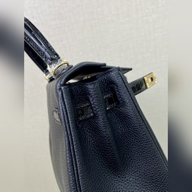 Kelly touch 25 см, кожа крокодила с глянцевой поверхностью, черна